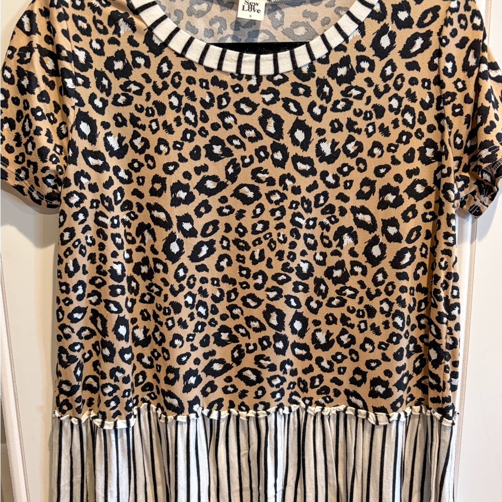 Sew in Love Leopard Print Top with Striped Hem size Small